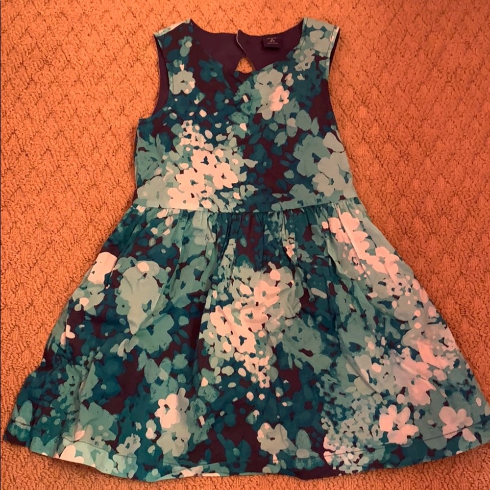 Girls dress